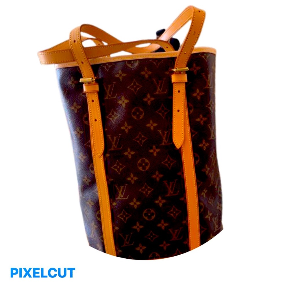 Louis Vuitton bucket GM, great condition.